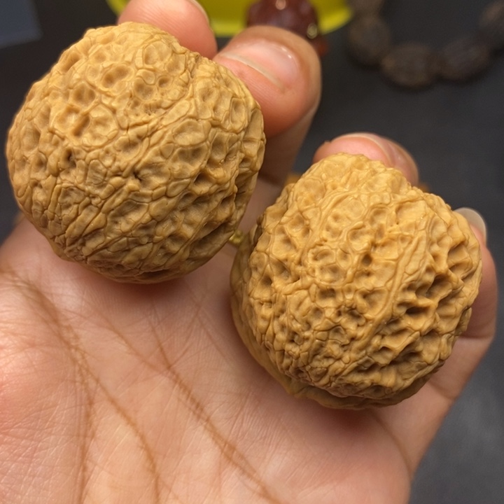 吊坠文玩核桃42尺牡丹绣球