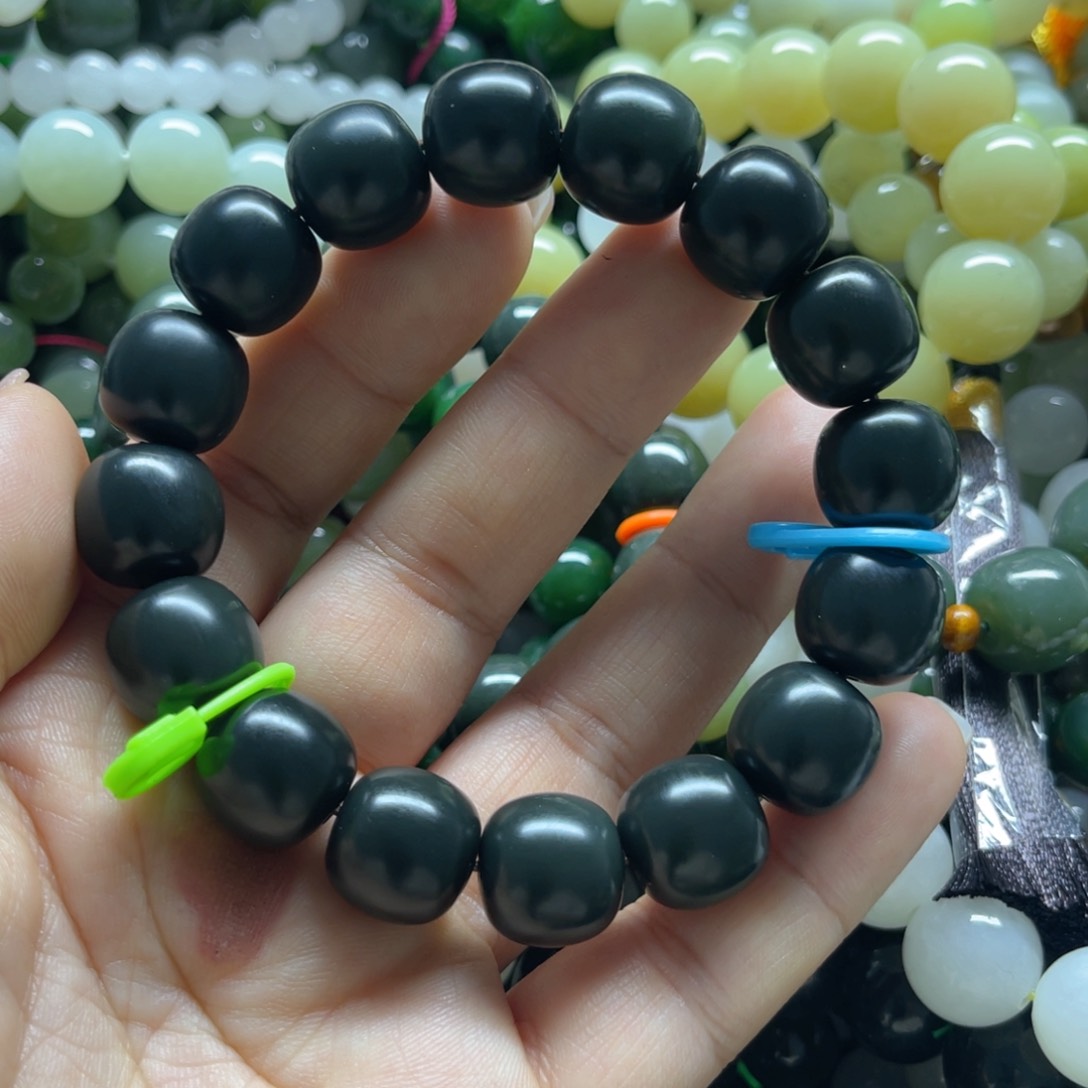 和田玉手链未镶嵌