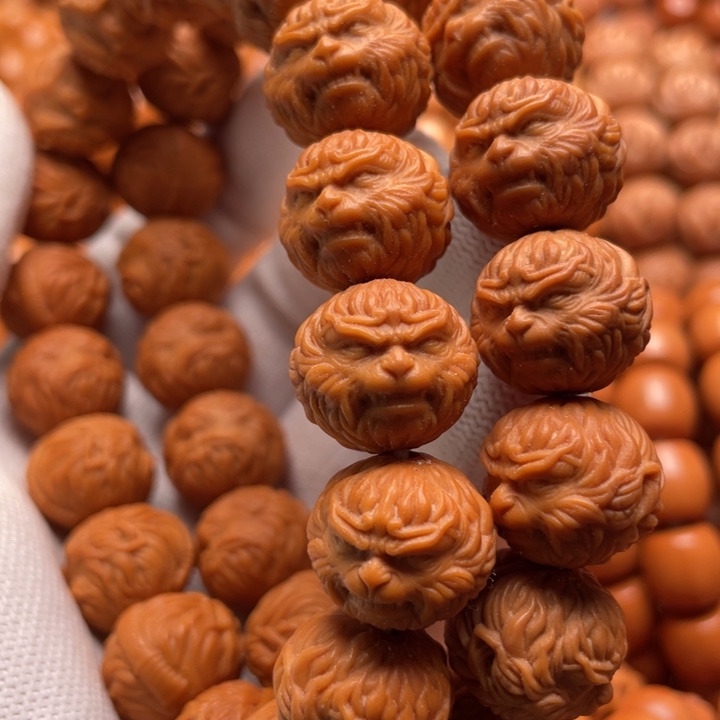 猴头核桃吊坠一****亾斗战胜佛