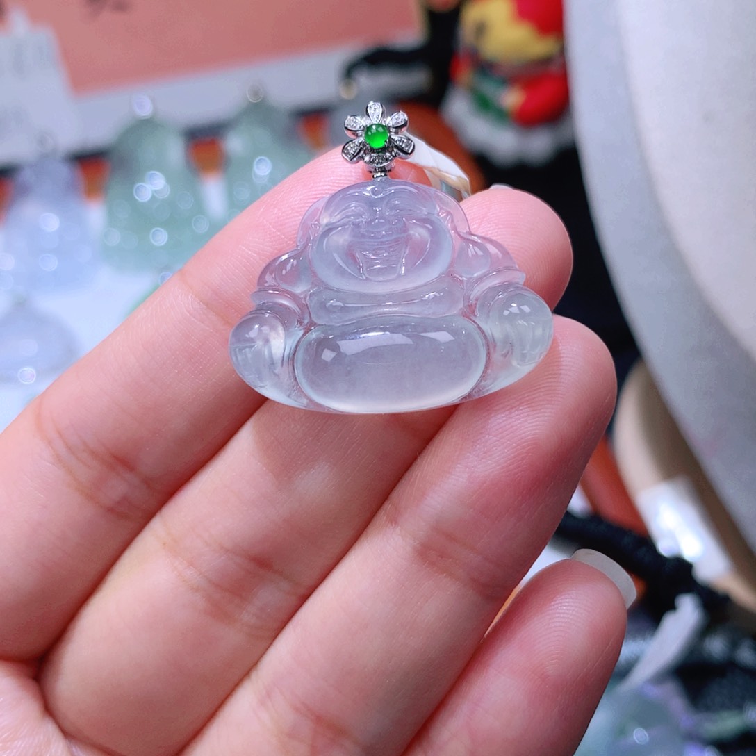 颈饰18K金镶嵌翡翠佛公