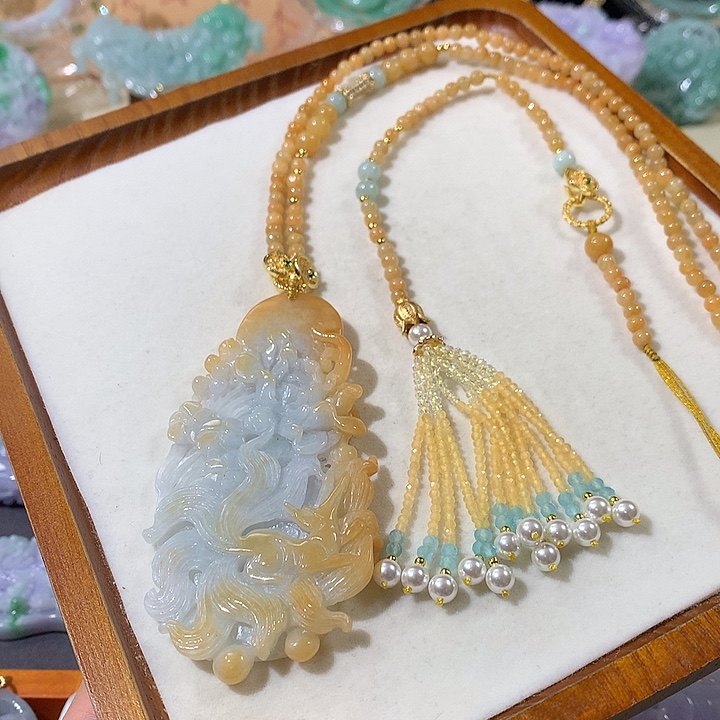 翡翠未镶嵌颈饰翡翠吊坠