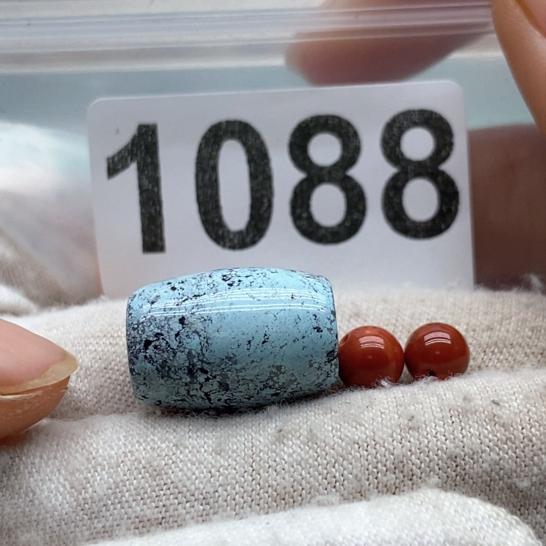 南红玛瑙颈饰未镶嵌