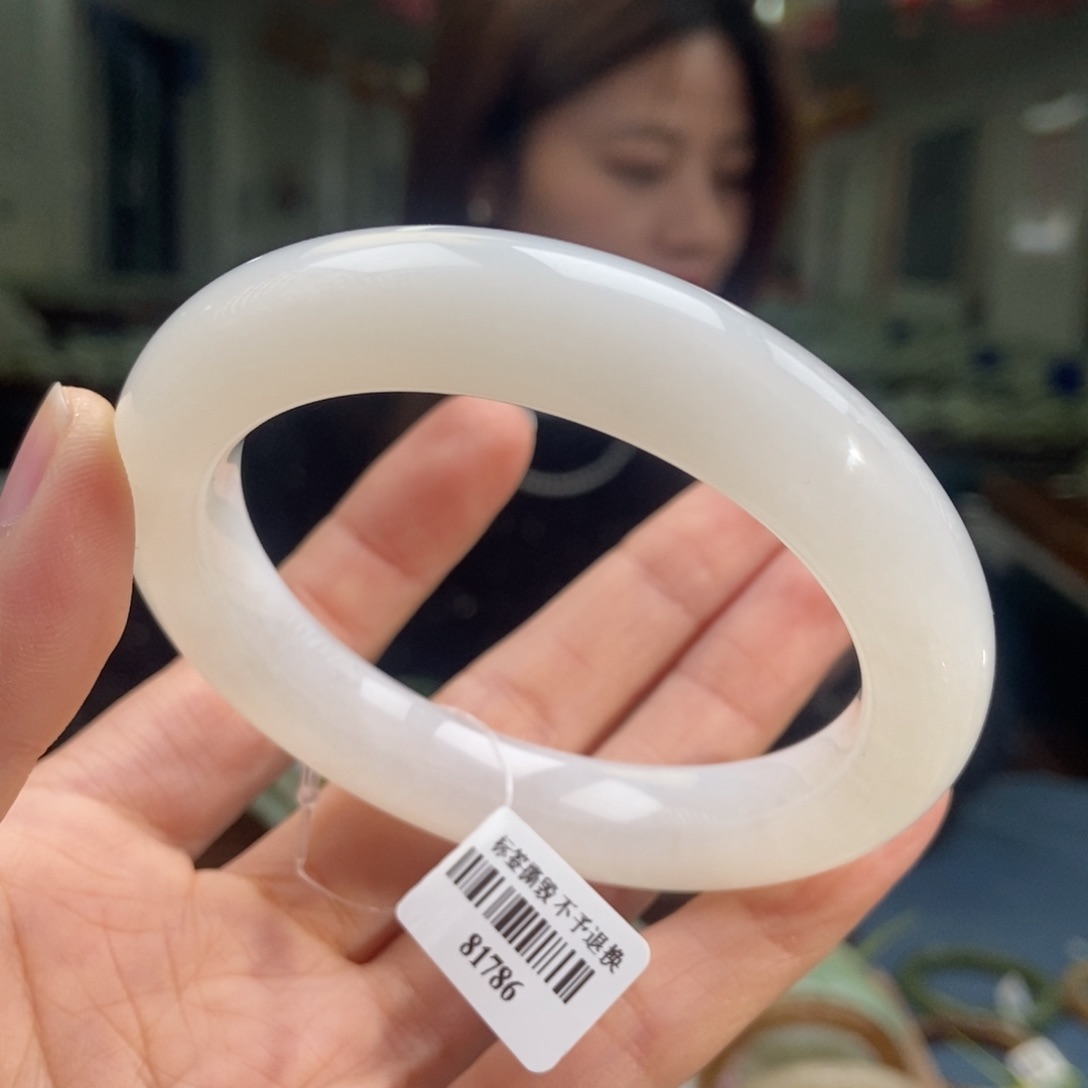 和田玉手镯未镶嵌57 58