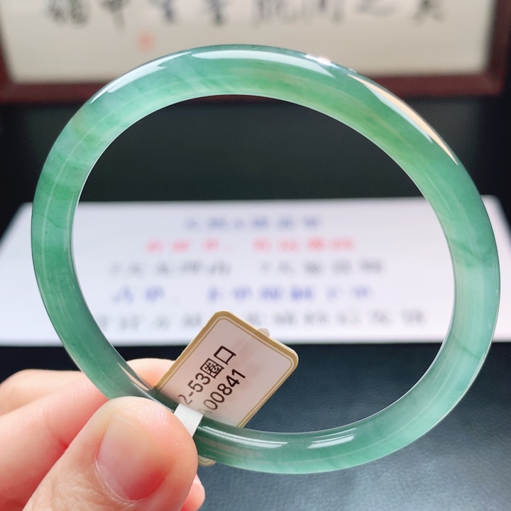 翡翠未镶嵌手镯翡翠手镯8