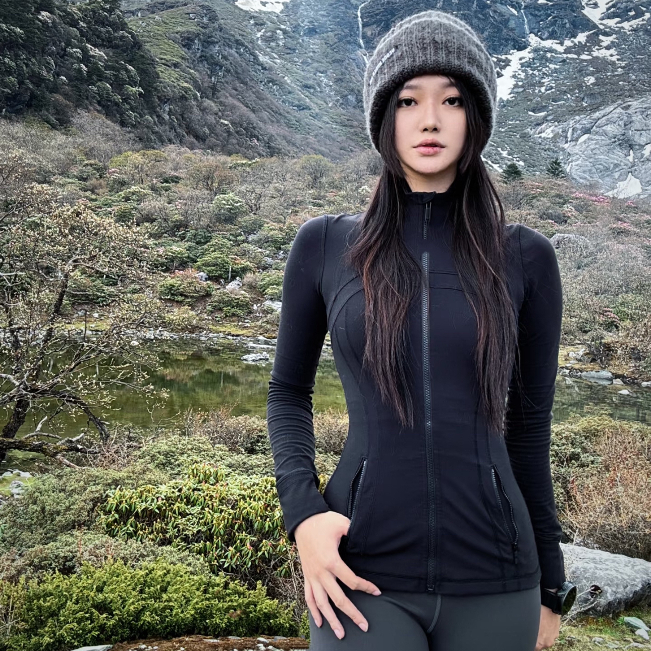 修身显瘦nulu 磨毛立领运动夹克 细节全对