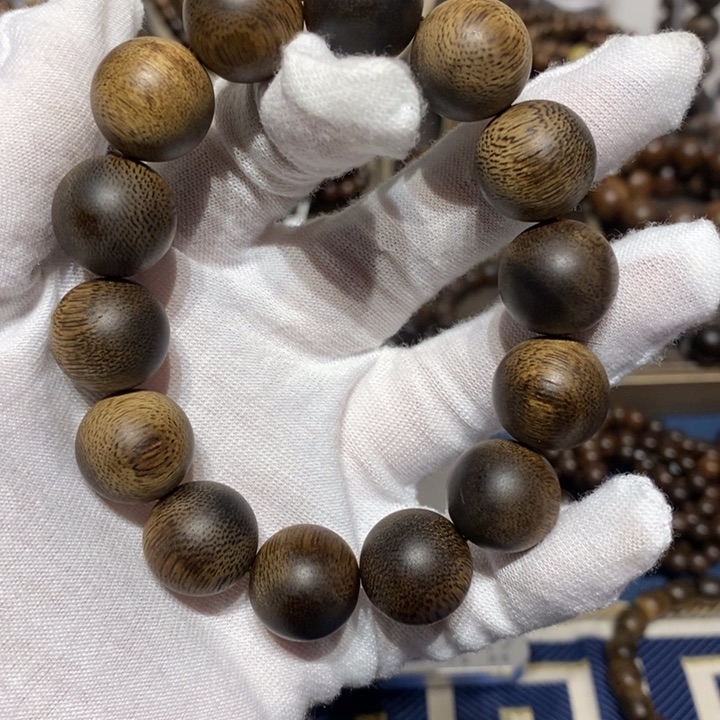 沉香手串刚*好越南芽庄白棋沉香