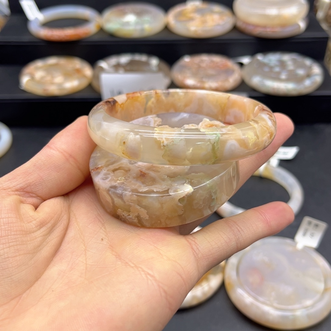 无***果玛瑙/玉髓未镶嵌颈饰