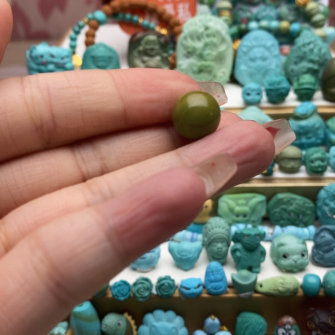 绿松石饰品未镶嵌名****杰