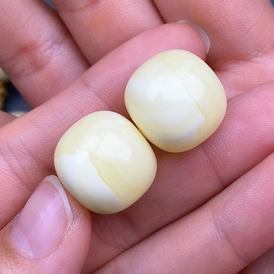 琥珀裸石未镶嵌18mm 蜜蜡珠子