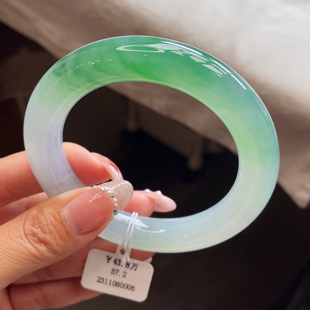 翡翠手镯未镶嵌57-58圆条