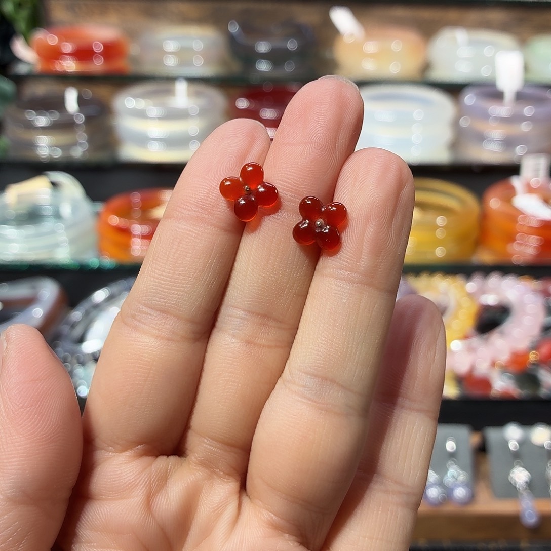 鑫****玛瑙/玉髓银S925镶嵌耳钉