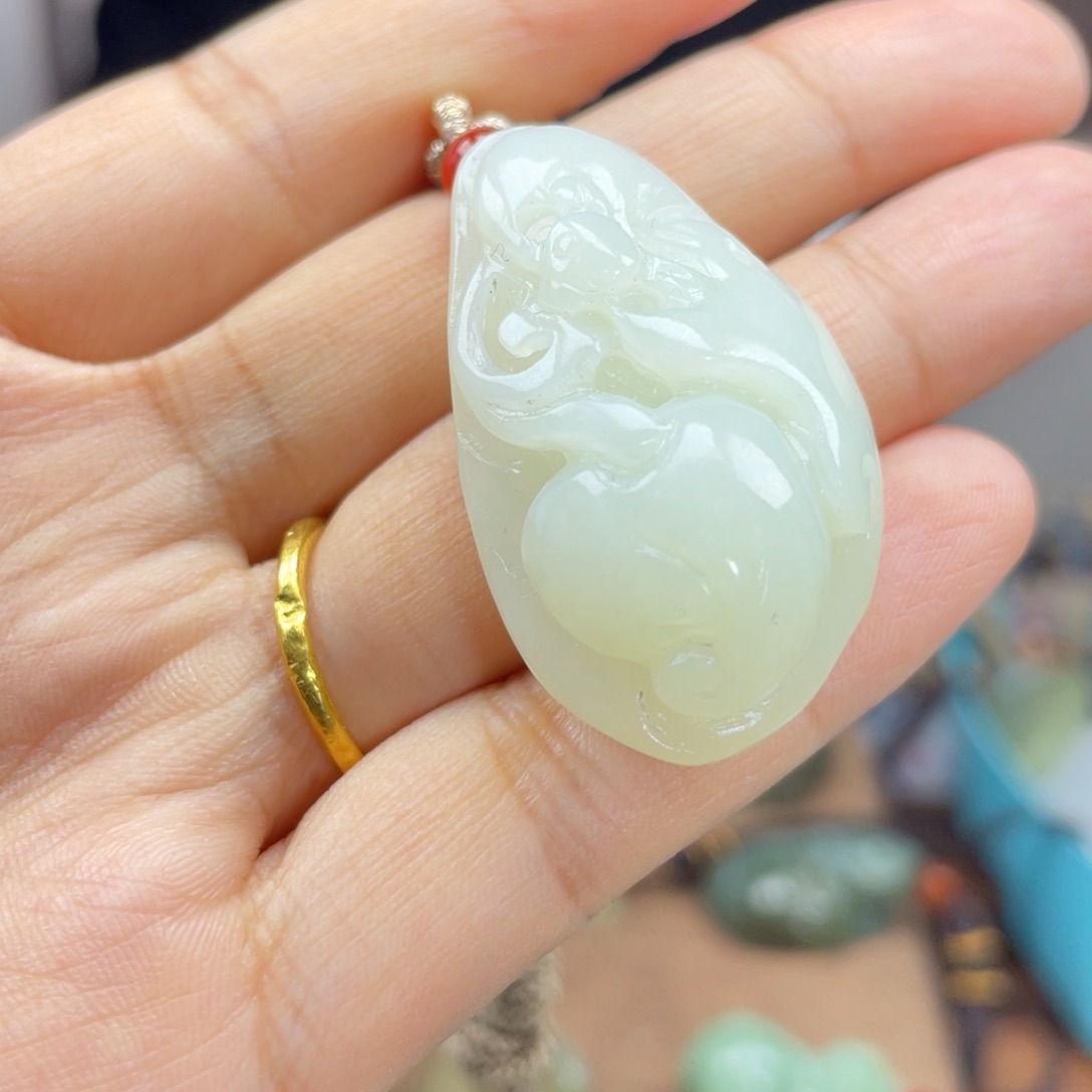 和田玉颈饰未镶嵌