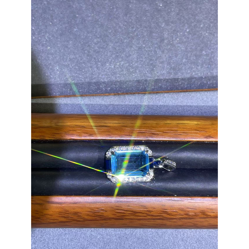 a2247白托满镶吊坠多样性发货