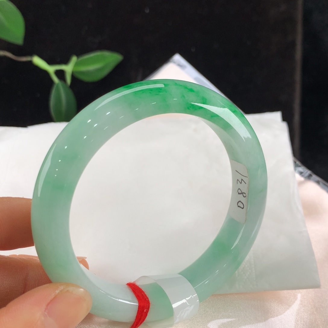 翡翠手镯未镶嵌111-0831