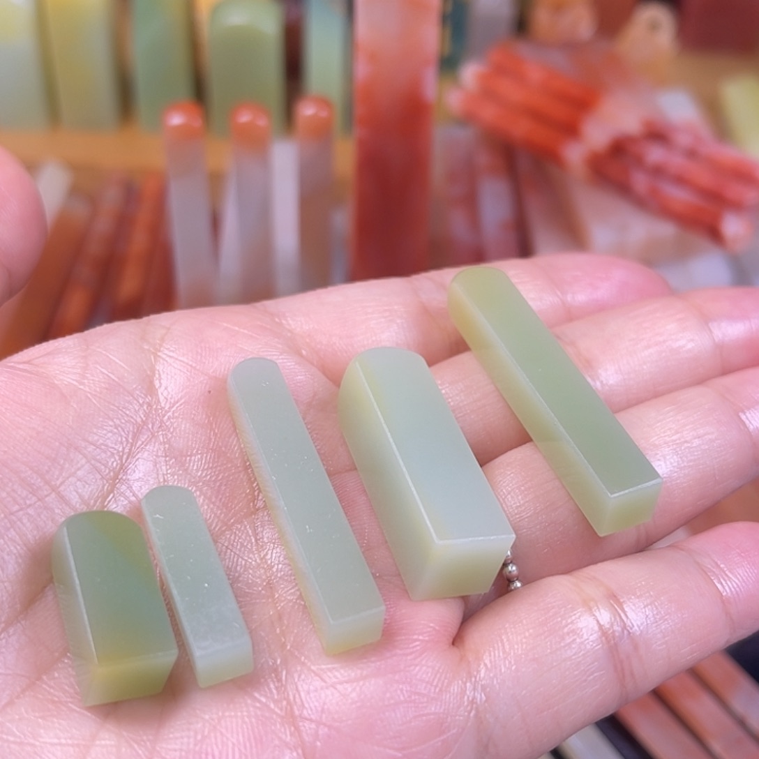 青田石印石苹果绿小料