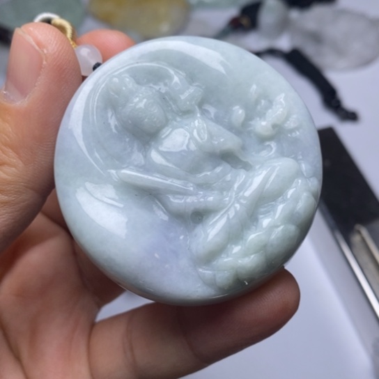 翡翠未镶嵌颈饰翡翠