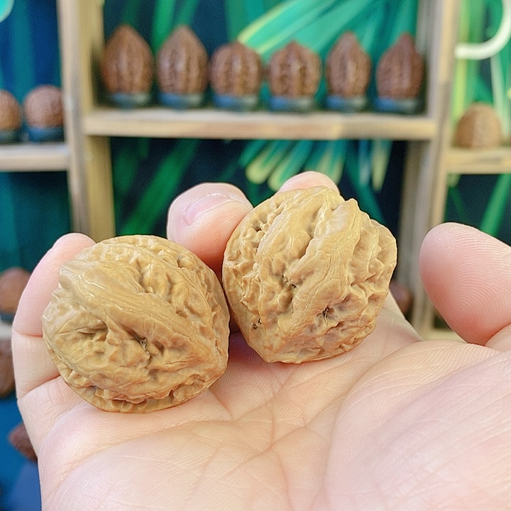 文玩核桃吊坠85八棱龙珠41