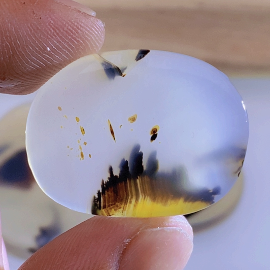 玛瑙/玉髓颈饰未镶嵌