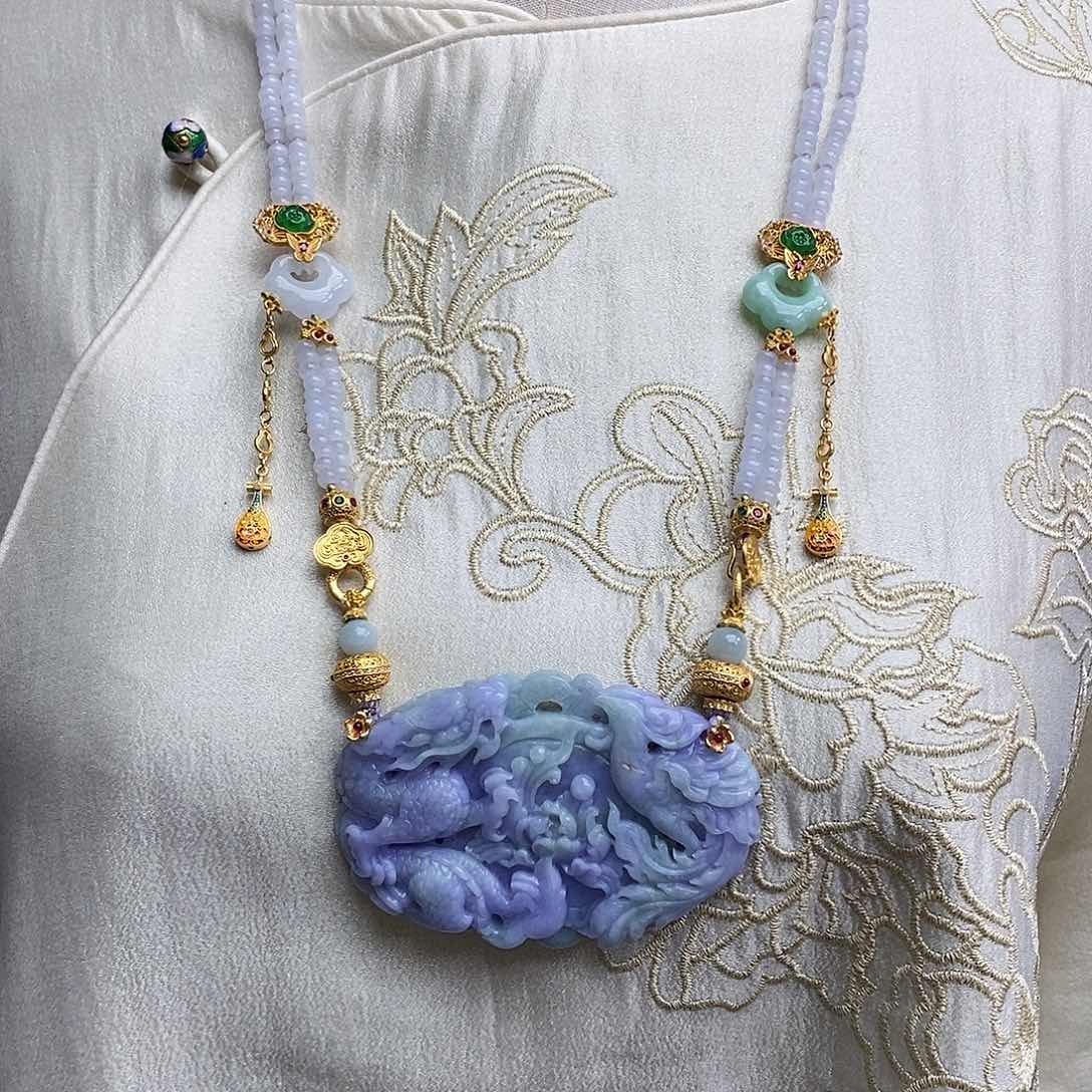 翡翠颈饰未镶嵌天然