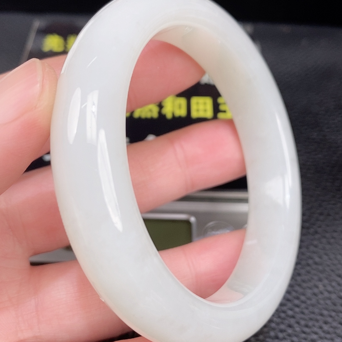 ᨳ***ᐝ和田玉未镶嵌颈饰