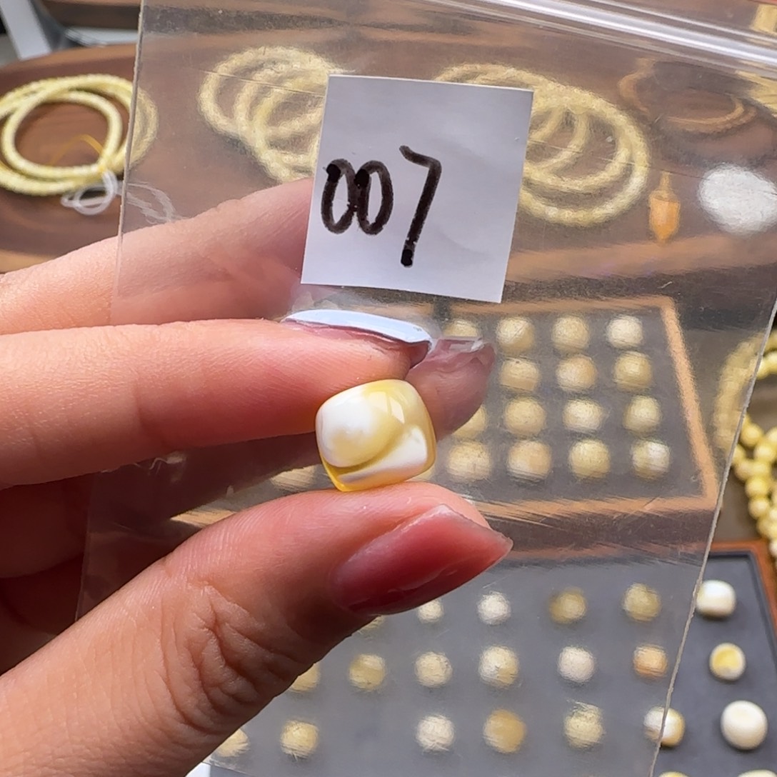 琥珀未镶嵌珠宝奇石10mm