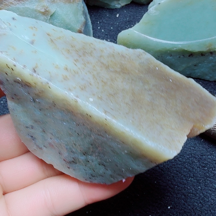 未镶嵌和田玉（糖玉）珠宝半成品