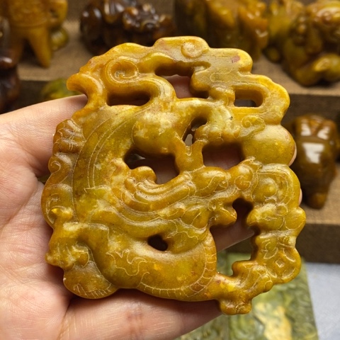 未镶嵌蛇纹石玉颈饰61