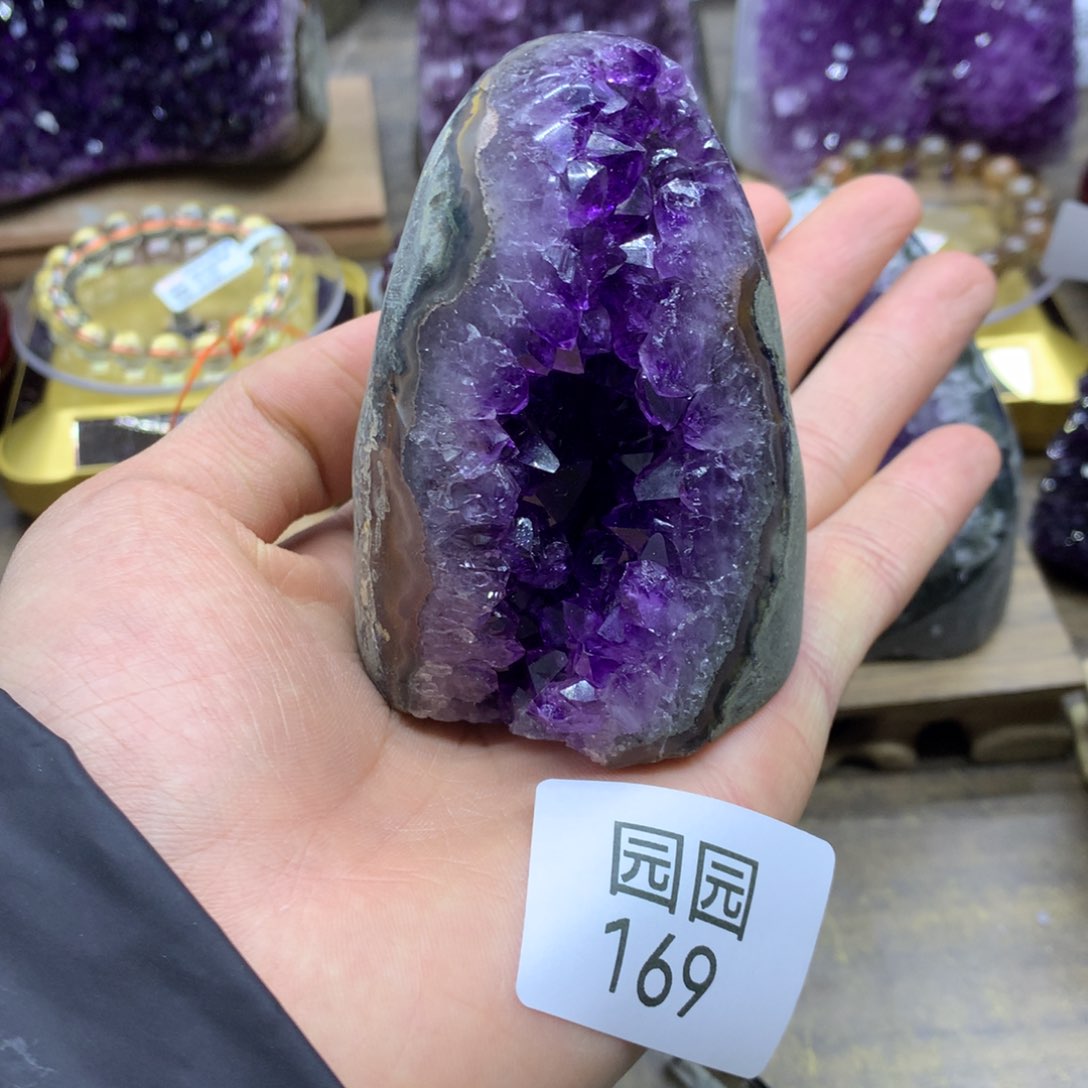 紫晶大型摆件（非配饰）未镶嵌