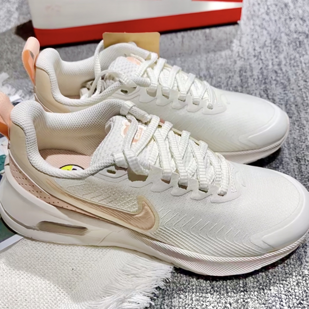 【A类瑕疵无原盒】Nike Air Max 耐磨轻便跑步鞋白色 HF1233-107