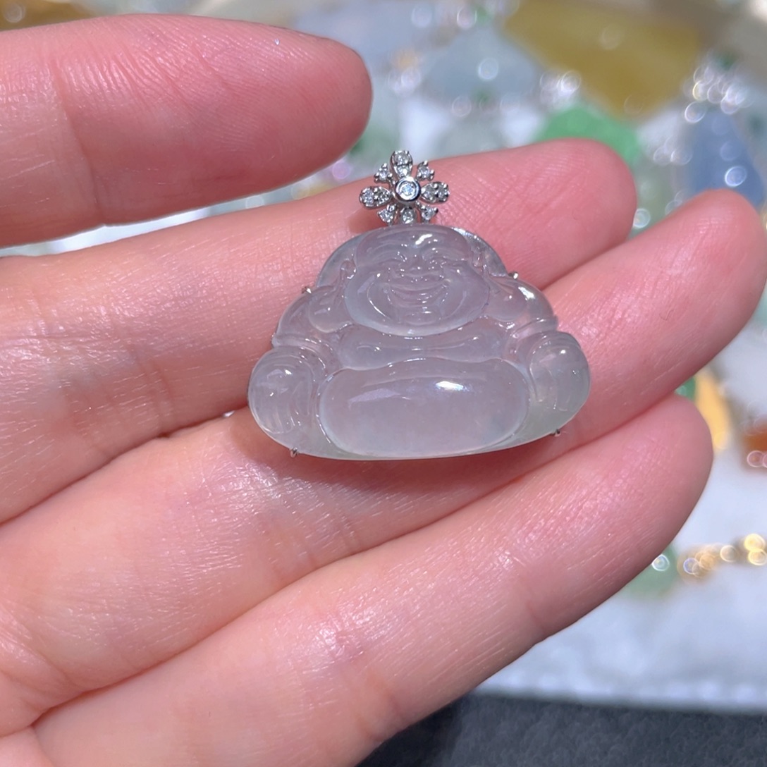 翡翠颈饰18K金镶嵌翡翠