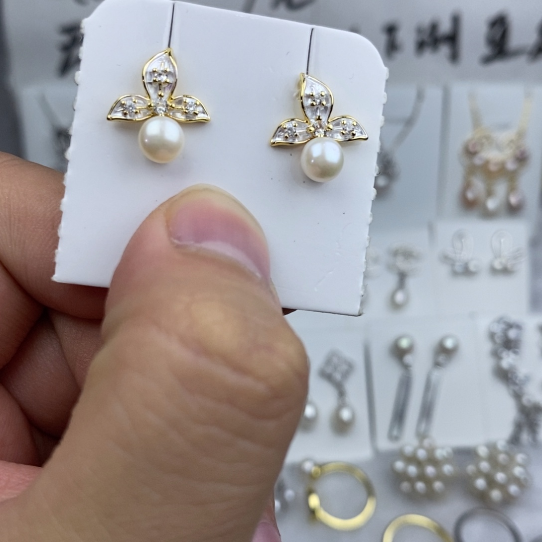 耳饰未镶嵌淡水珍珠