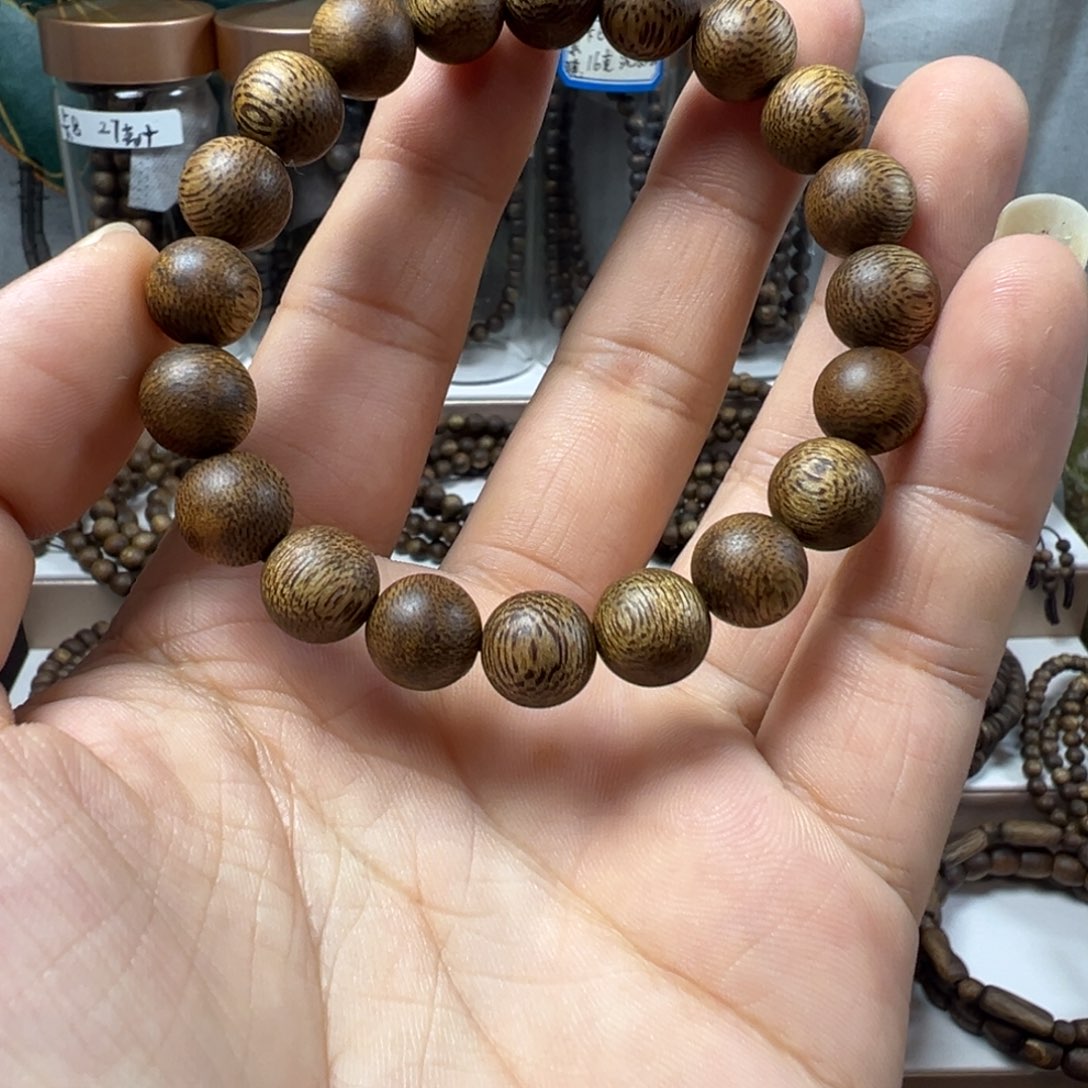 沉香沉香碎屑奇楠沉香卡1.0单圈