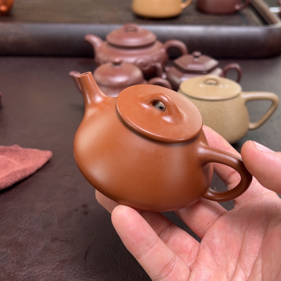 用***户茶壶紫砂汽修厂和机械设备