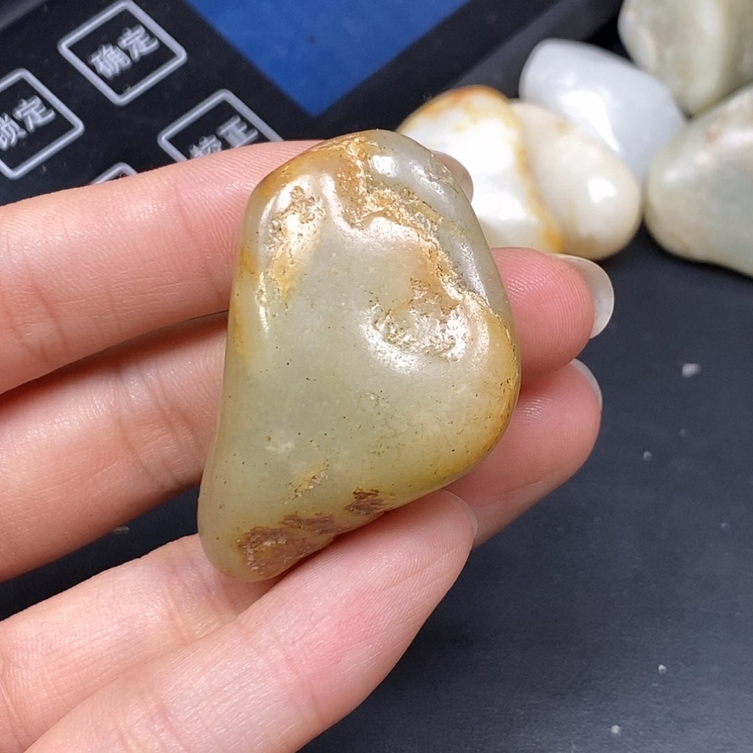 和田玉（糖玉）未镶嵌挂件