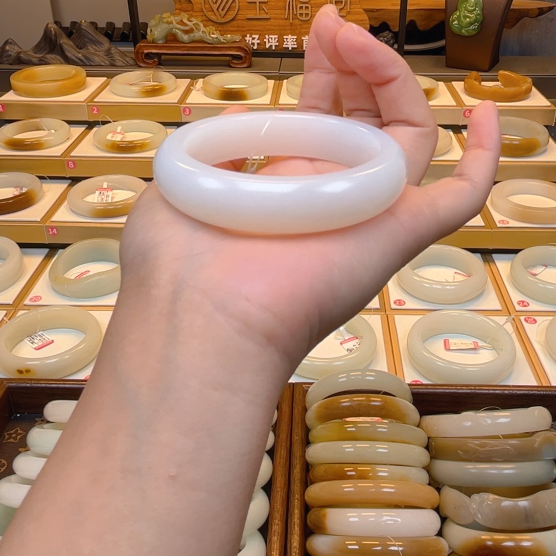 未镶嵌手镯和田玉13