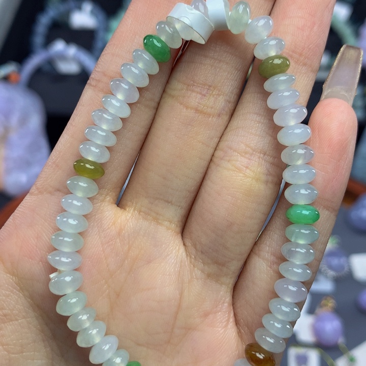 翡翠手链未镶嵌翡翠