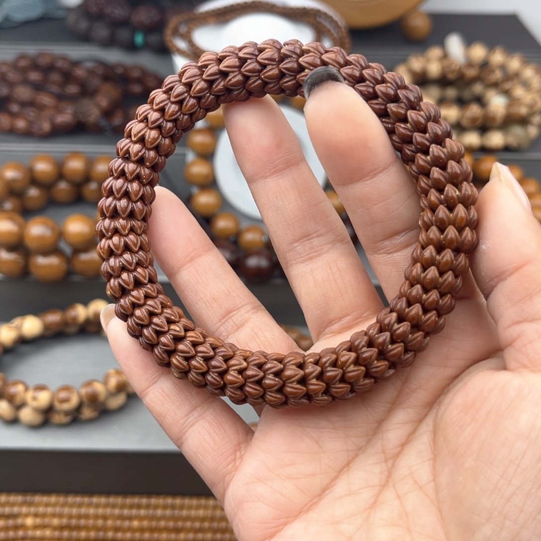 紫金鼠手串雕刻九瓣莲花12