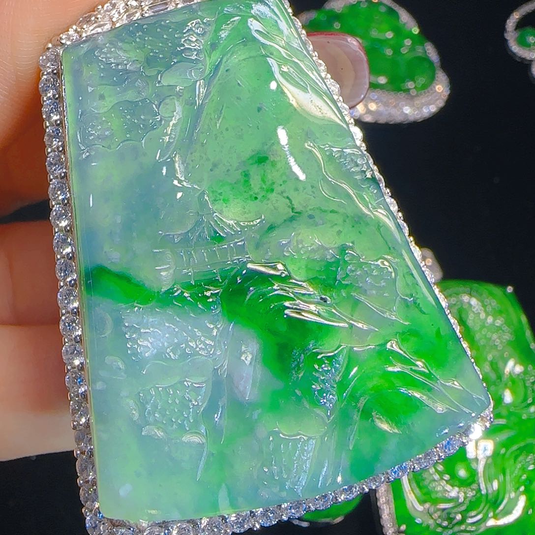 翡翠吊坠(赠链)银S925镶嵌