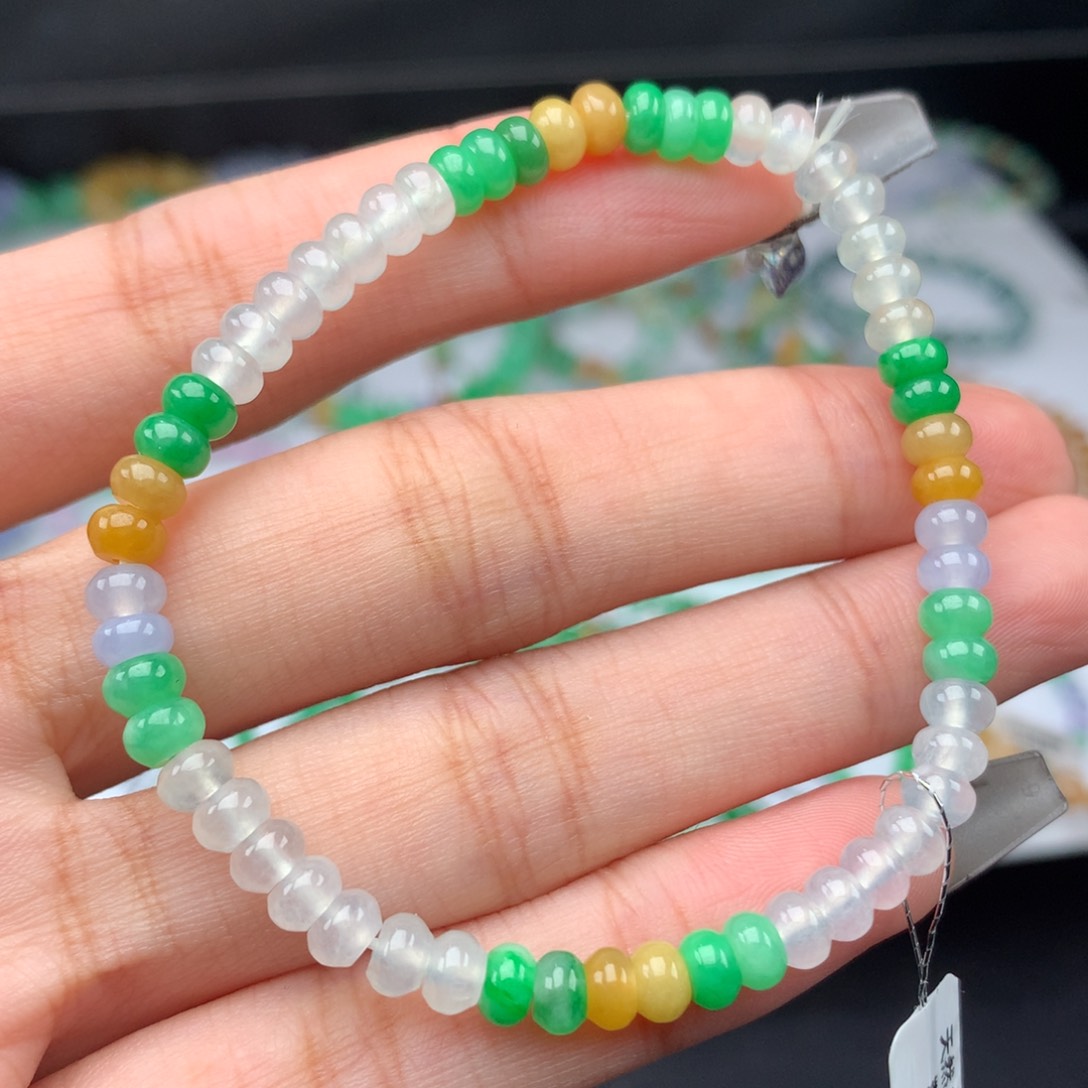 翡翠手链未镶嵌卡