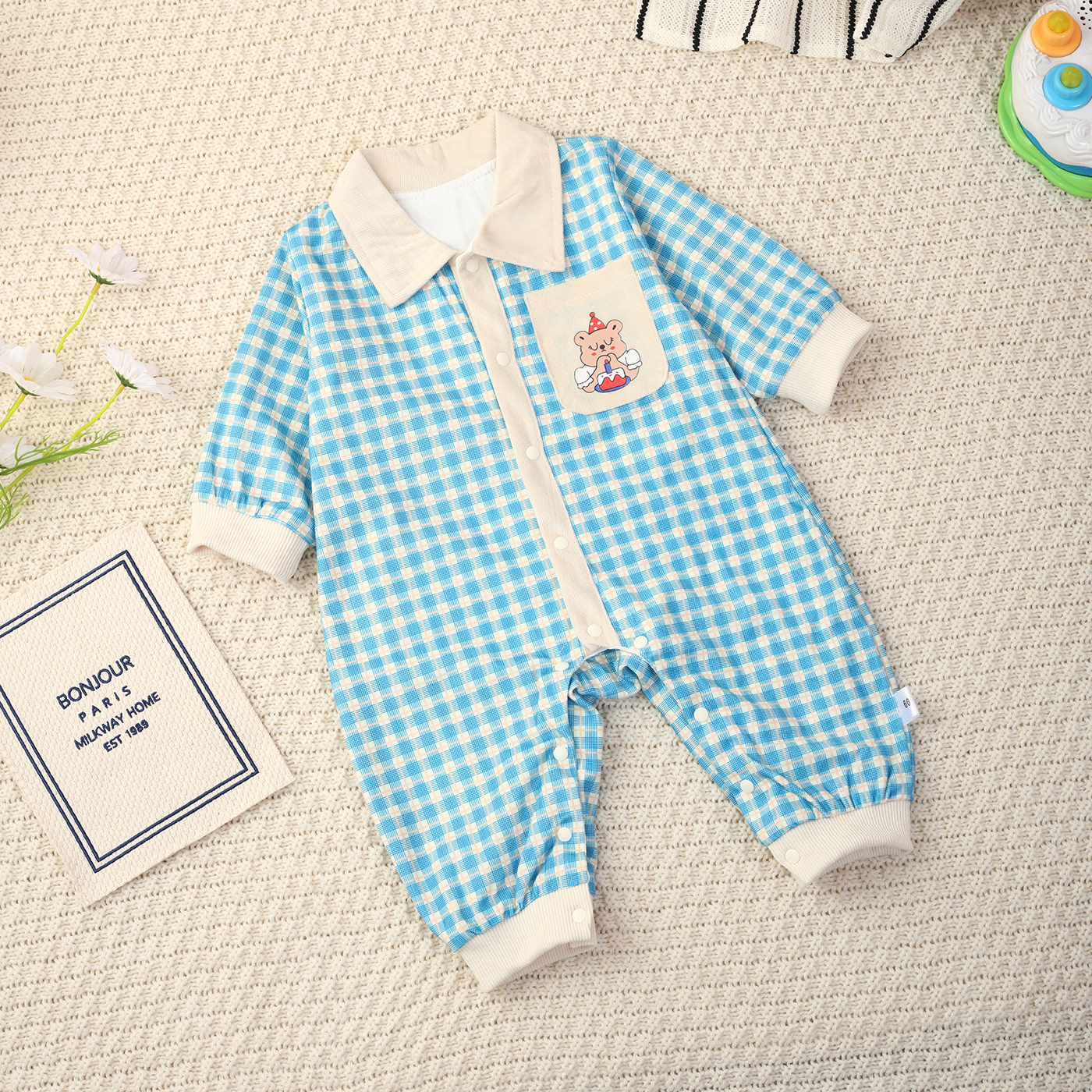 【咪】新生婴儿爬服生日小熊卡通印花格纹哈衣春秋双层男女宝宝连