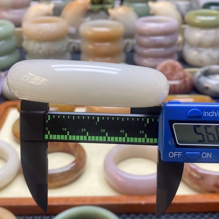 石英岩玉手镯未镶嵌