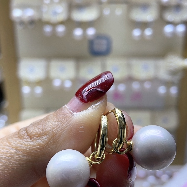 银S925镶嵌淡水珍珠耳饰