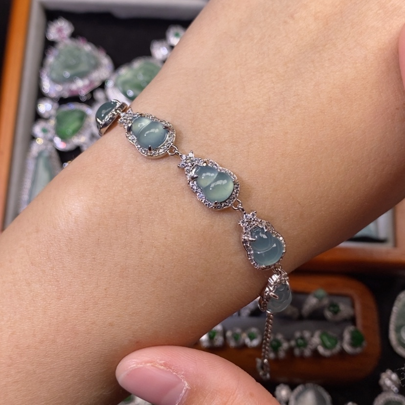 【闪购商品】翡翠颈饰未镶嵌天然