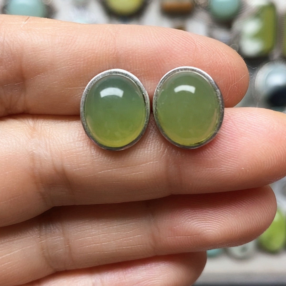 蛇纹石玉银S925镶嵌耳环