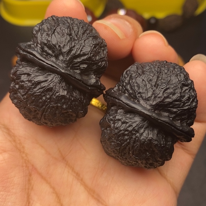 文玩核桃吊坠40尺饕餮