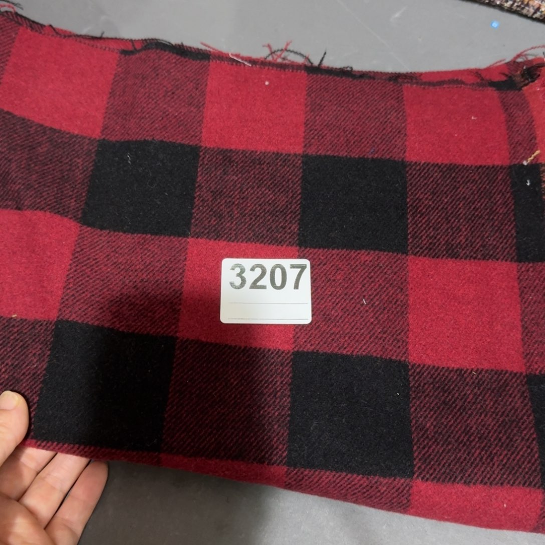 福袋色织毛呢1米价20包邮微瑕