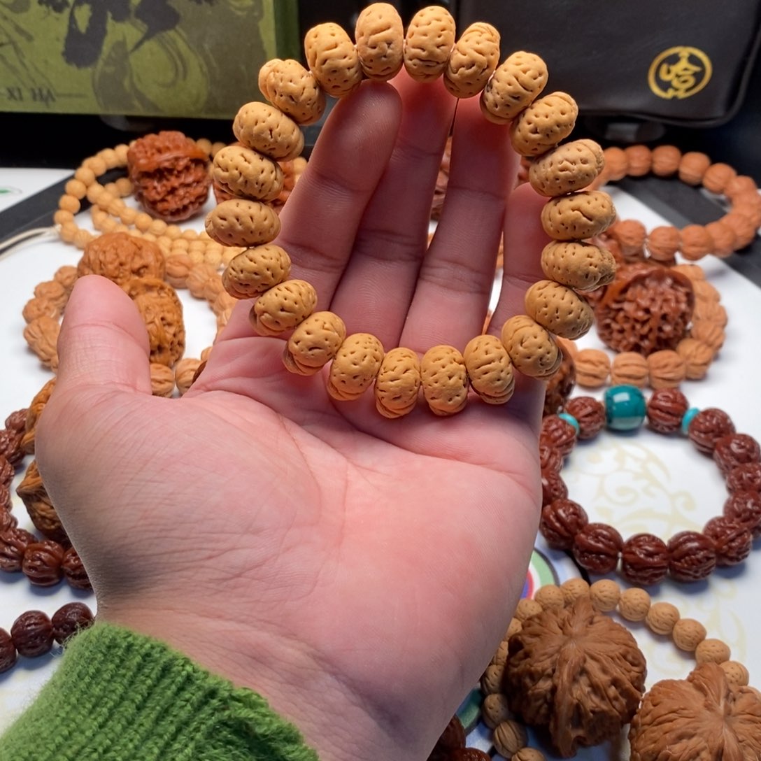 文玩核桃手串18x11肥潘 潘桃核
