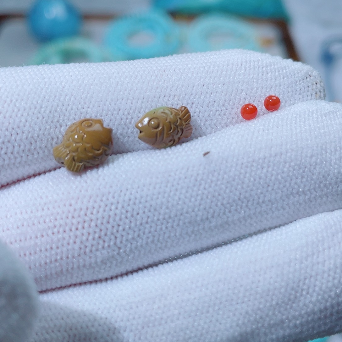 南红玛瑙未镶嵌珠宝奇石