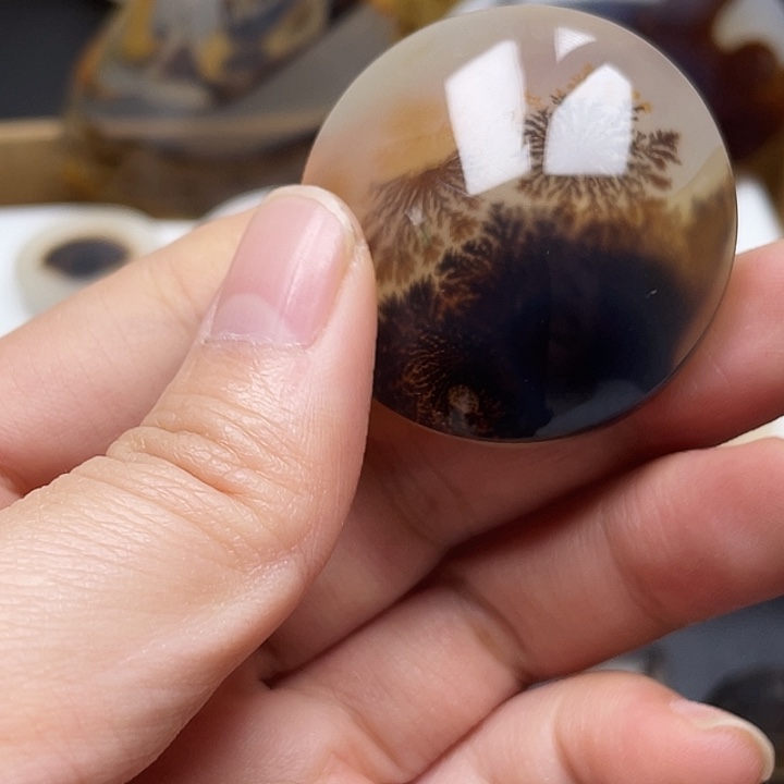 春***晓玛瑙/玉髓未镶嵌颈饰