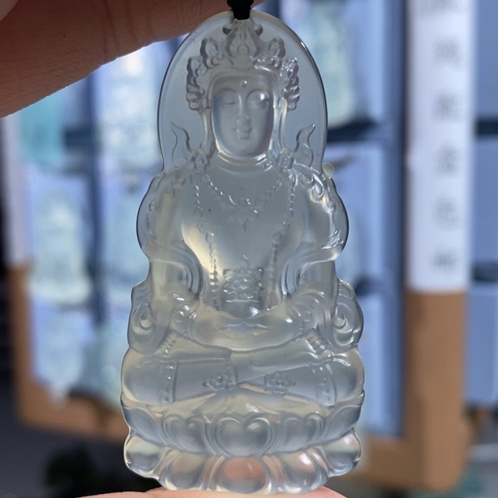 岫玉未镶嵌颈饰吊坠